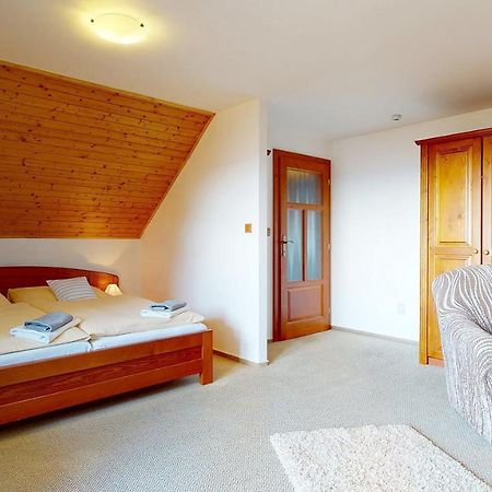 Penzion Patrik Mikulcin Vrch Vapenice Extérieur photo